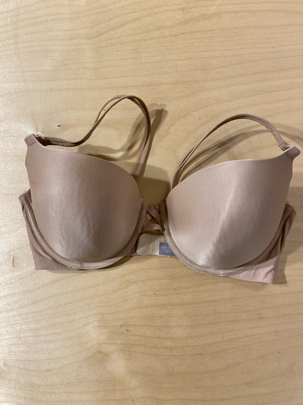 Victoria's Secret Smooth Light Nude T-Shirt Bra - Beige Wire 34DD (RK)